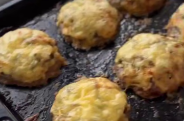 Мясные гнезда с шампиньонами, кадр из видео