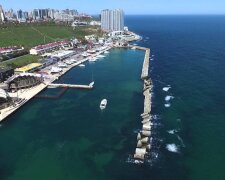 Самовільна забудова біля моря на 8-й станції Фонтану в Одесі