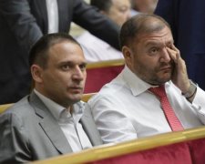 Янукович під прикриттям та схованка Азарова: Добкін-старший заговорив начистоту