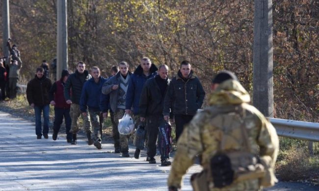 Найбільш ефективний у звільненні полонених лише формат непублічних переговорів
