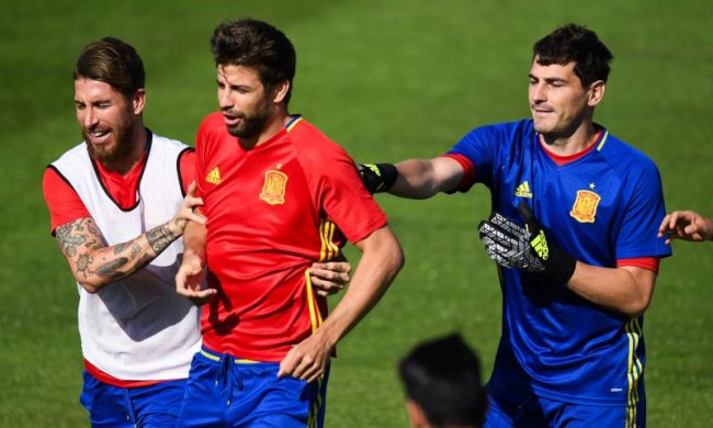 Зірки іспанського футболу посперечалися про найкращих спортсменів світу