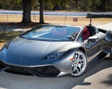 Украинские дороги ощутили невиданную роскошь: Lamborghini Huracan Spyder выехал в мир