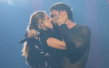 Поцілунок Могилевської та Козловського, кадр з відео