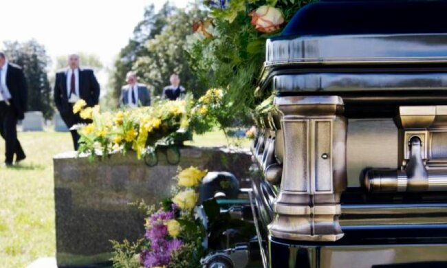 Похороны, скриншот: YouTube