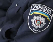 У Тернополі невідомі зі зброєю вкрали у чоловіка 13 тис. доларів