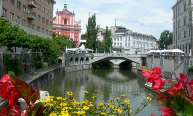 Украинцев лишили авиасообщения с европейской столицей