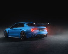 Lynk & Co 03 Cyan Concept