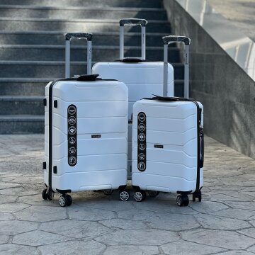 Чемодан, путешествие, вещи. Фото Sezon.ua