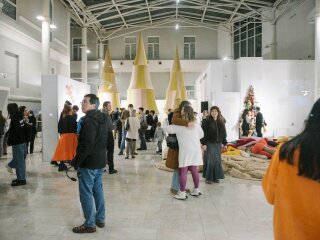 Украинцы, выставка, фото из соцсетей