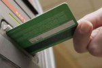 Українські банки повернуть вкрадені з карток гроші