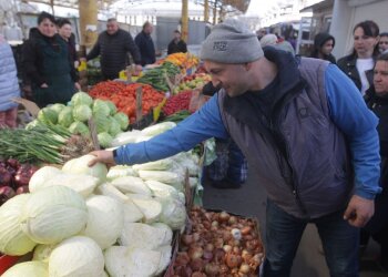 Белокочанная капуста на рынке