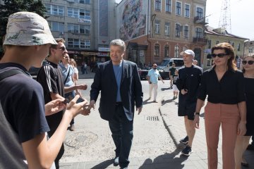 Петр Порошенко