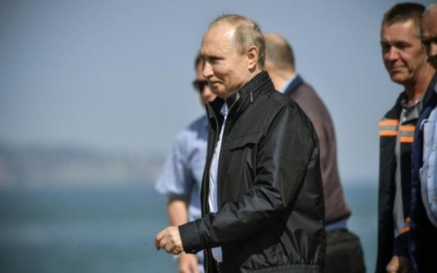 Безумный Пыня: Путин открыл Керченский мост, а интернет взорвался фотожабами