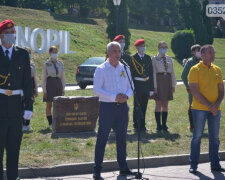 В Тернополе появилась Аллея памяти героев Донбасса: "Спасибо за мирное небо"