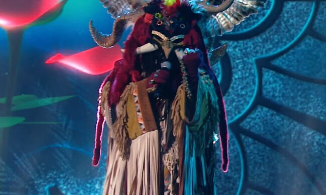 Мольфар из шоу "Маска", кадр из видео