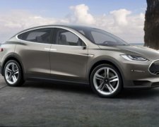 Tesla рассекретила новый электрокар Model X (фото)