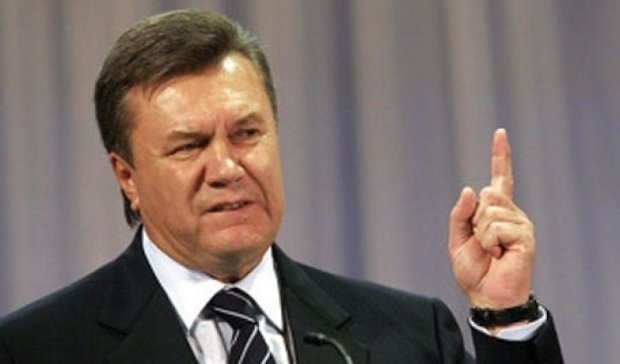 Политики подменяют борьбу с коррупцией бессмысленной погоней за Януковичем