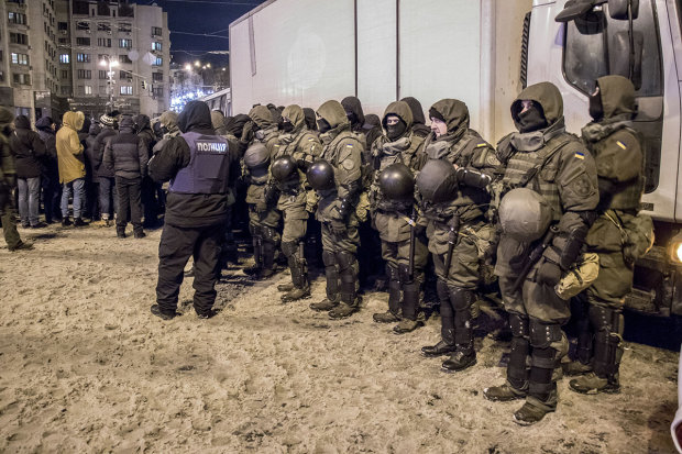 Украинская полиция срочно переходит на "усиленный" режим, во всех регионах: что происходит