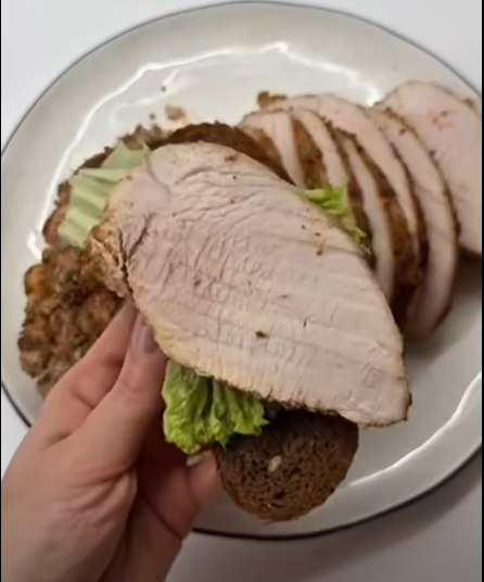 Домашня шинка з індички: з цим рецептом ви забудете про магазинну ковбасу