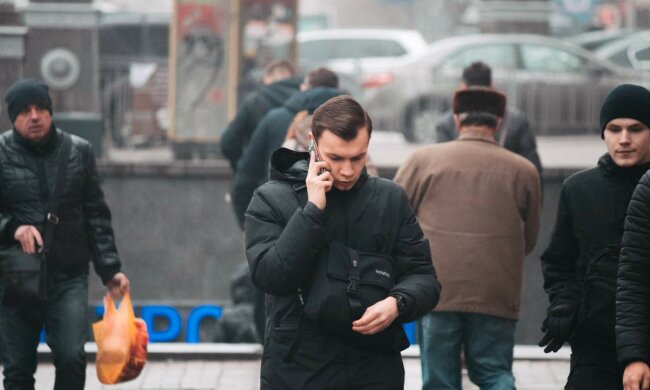 Из Киева исчез "Ежик в тумане", легендарную скульптуру "поселили" в ларек: прощай, друг