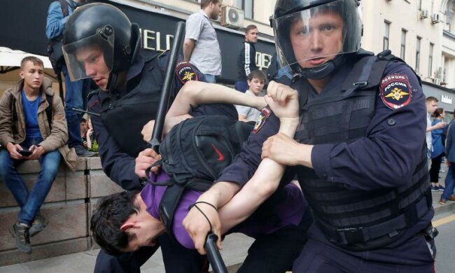 Українські ультрас відзначили боягузтво російських колег