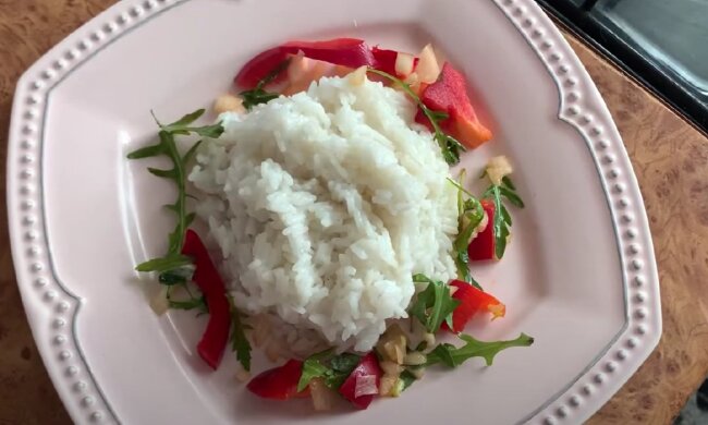 Рисовая каша. Фото: скрин youtube