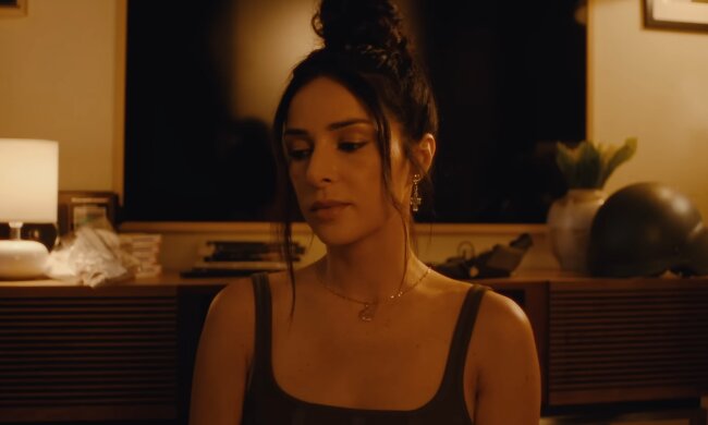 Злата Огнєвіч, кадр з кліпу на пісню "Ангел"