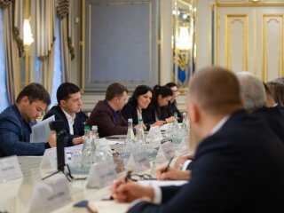 Совещание с представителями компаний топливного рынка, фото ОП