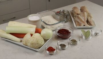 Риба по-грецьки: фото скрін Ютуб