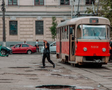 Люди в місті, фото @_sergey_krava для Знай.иа