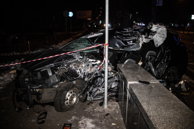 Масштабна ДТП в Запоріжжі перетворила дорогу на суміш крові з металом: багато жертв