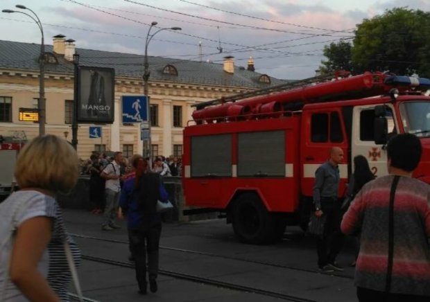 Огонь сжег дотла самое главное: киевляне в шоке и разыскивают виновного