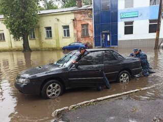 Дожди в Одессе, фото: Думская