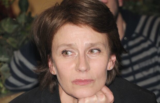 Олена Сафонова