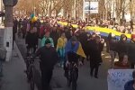 Український мітинг в Херсоні. Фото: Youtube
