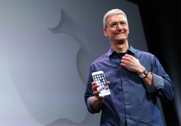 Складывается втрое: Apple собирается выпустить "гибкий" iPhone