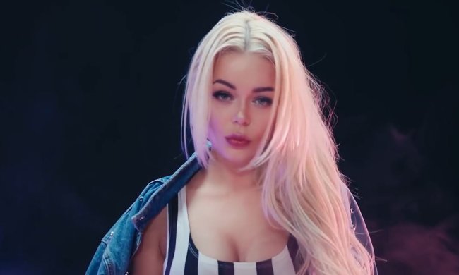 Аліна Гросу