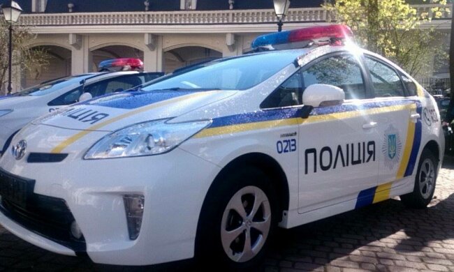 Харківський коп влаштував покатеньки на краденій машині, городяни лютують: деталі скандалу
