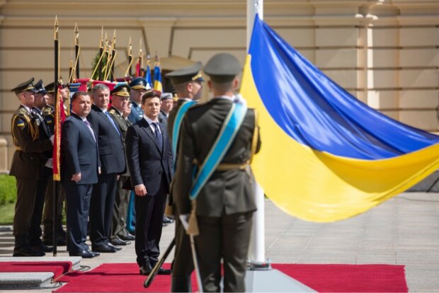 Зеленский патриотично поздравил украинцев с Днем флага: яркое фото
