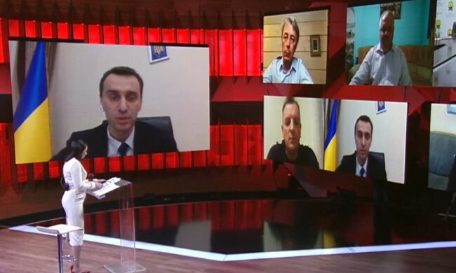 Доплати медикам - Ляшку довелося виправдовуватися за мізерні аванси