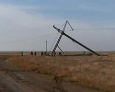 Блокадники Криму не дали до кінця відремонтувати опору ЛЕП (відео)
