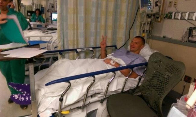 Боксера Глазкова прооперировали после травмы (фото)