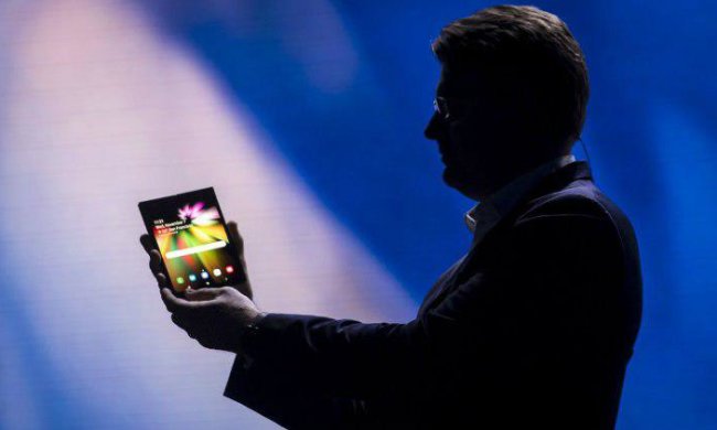 Дорожче за iPhone: у мережі з'явилася вартість Samsung Galaxy F