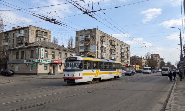 трамвай Дніпро