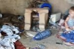 Горе-мати покинула малюків серед сміття, боляче дивитися: "Хлів для непотрібних дітей"