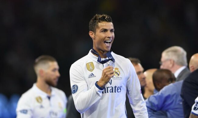 ПСЖ готов побить трансферный рекорд, подписав Роналду 