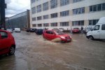 Київ затопила велика вода: транспорт пливе, виходити небезпечно