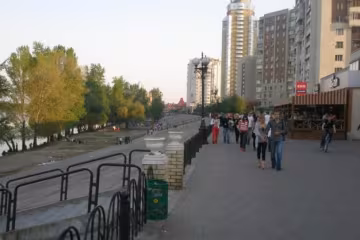 Политическая реклама на Оболони оскорбила киевлян