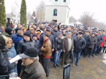 Перший священик на Донбасі відмовився від московської ряси: перейшов у ПЦУ, люди просили