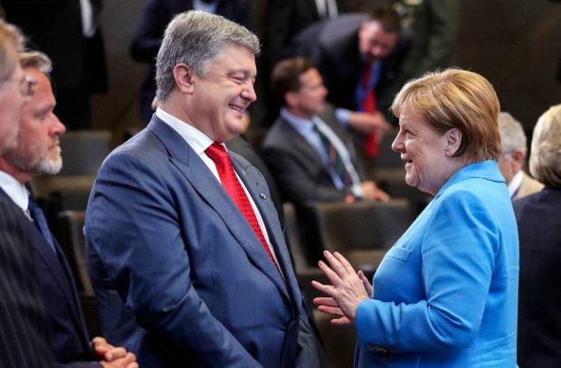 Порошенко і Меркель